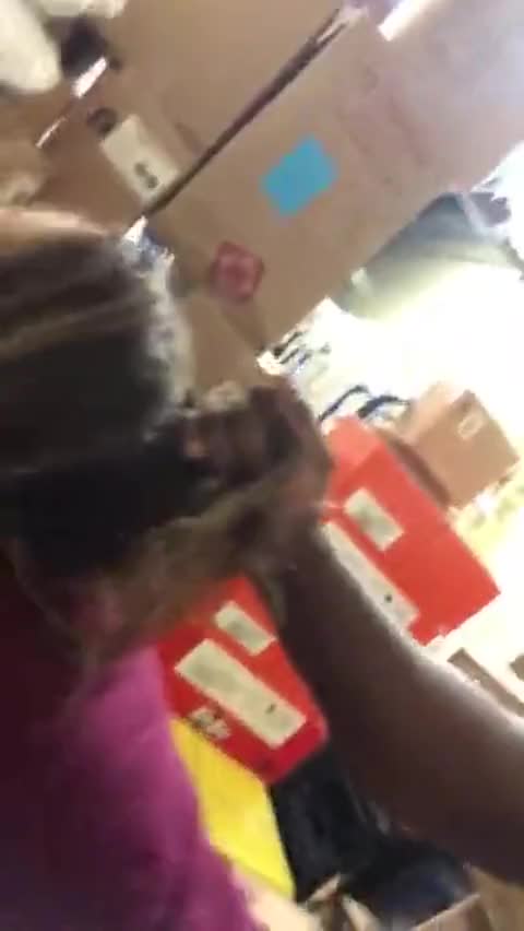 Esposa infiel con compañero del trabajo.